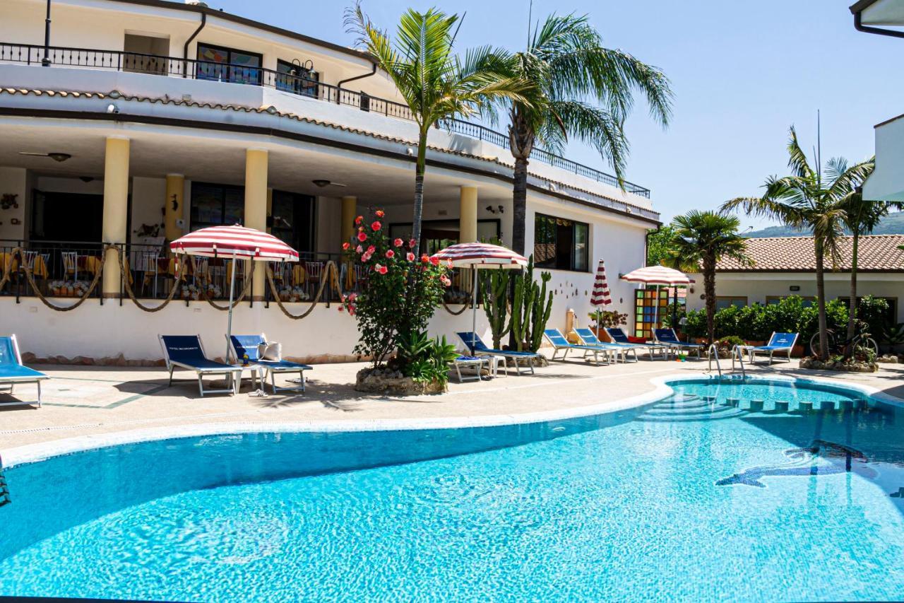 Hotel L'Ancora Capo Vaticano Exterior foto