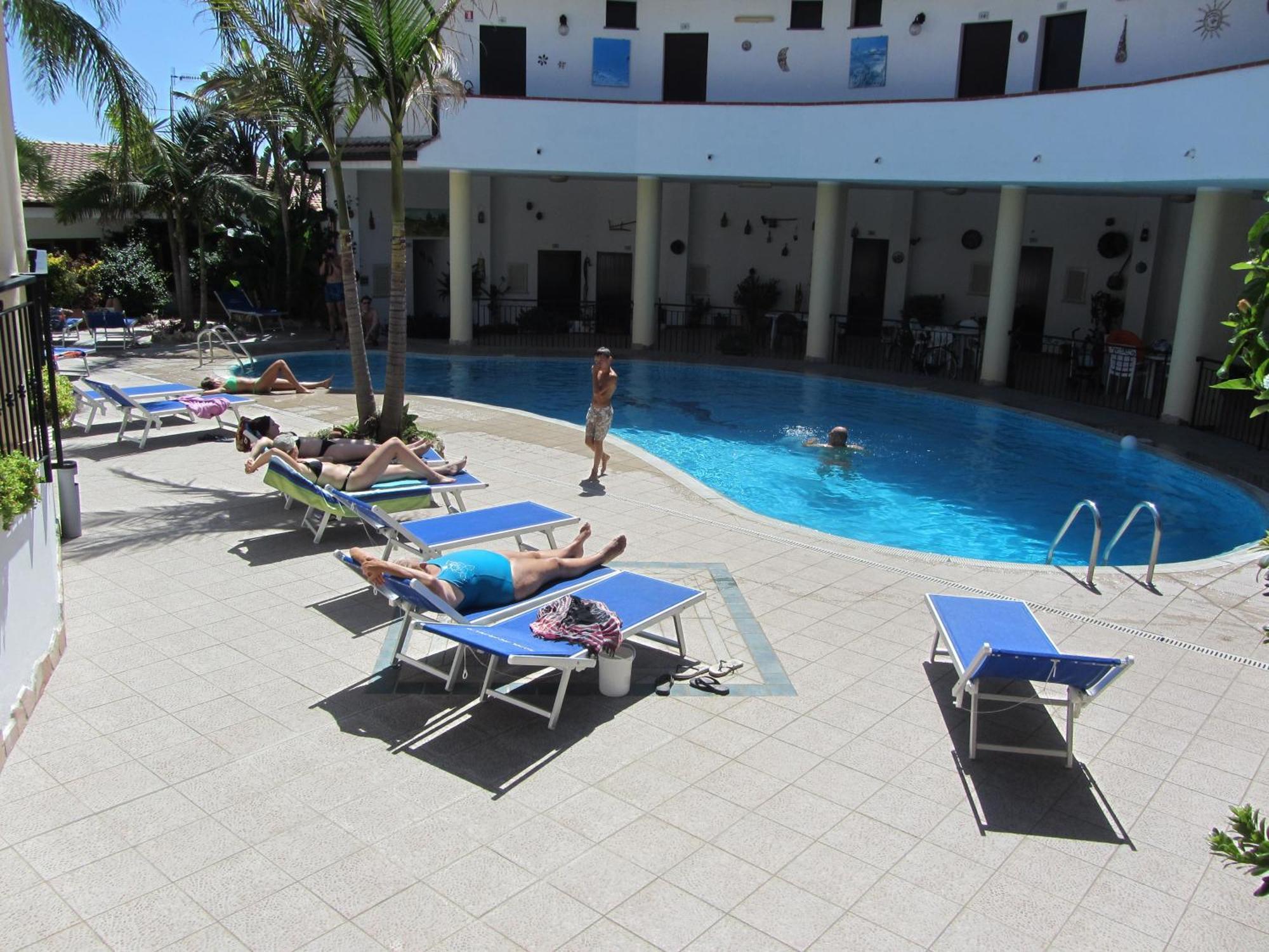 Hotel L'Ancora Capo Vaticano Exterior foto