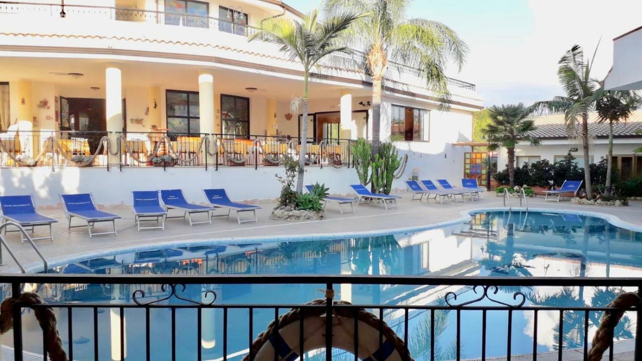 Hotel L'Ancora Capo Vaticano Exterior foto